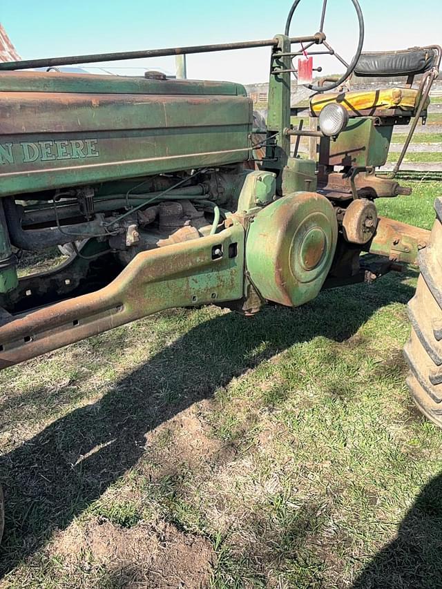 Image of John Deere B equipment image 2