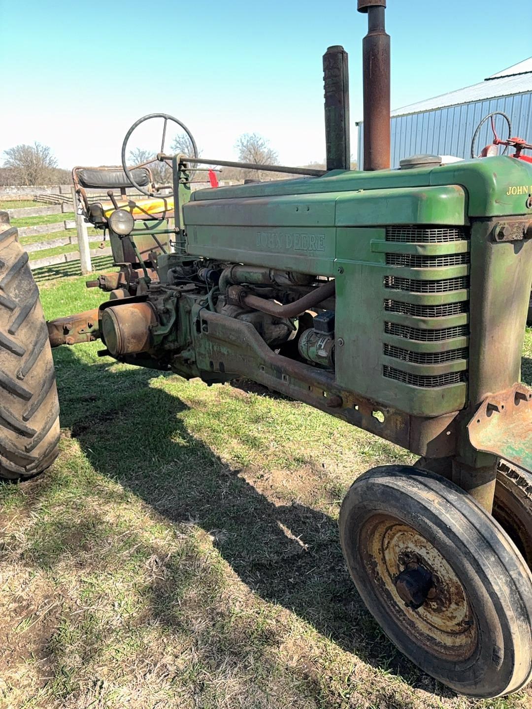 Image of John Deere B Primary image