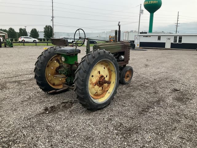 Image of John Deere B equipment image 4