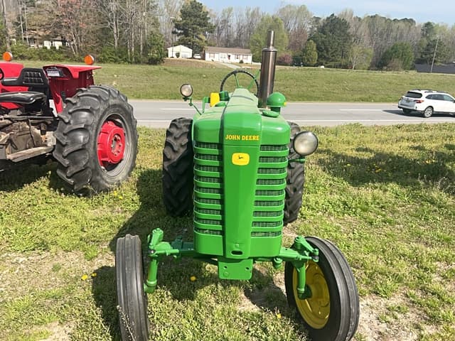 Image of John Deere M equipment image 1