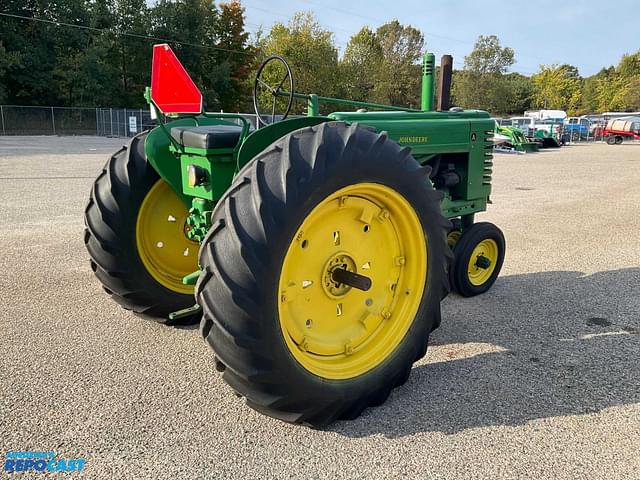 Image of John Deere A equipment image 4