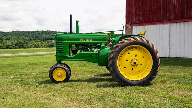 Image of John Deere A equipment image 3