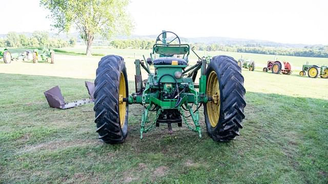 Image of John Deere A equipment image 3
