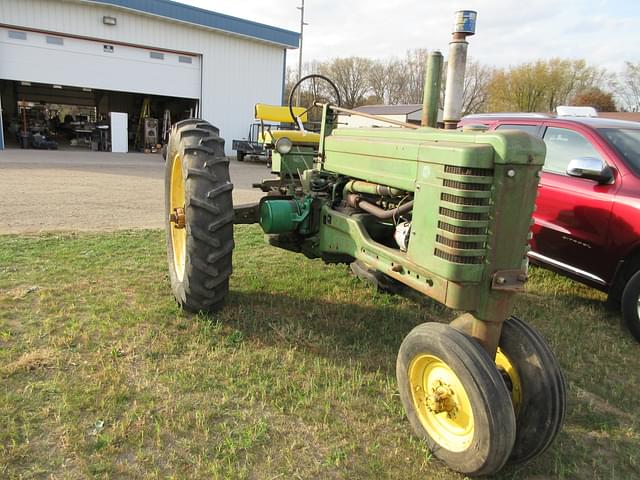 Image of John Deere B equipment image 2