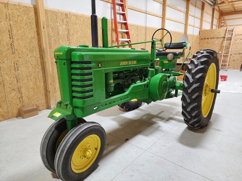 SOLD - 1952 John Deere B Tractors Less Than 40 HP | Tractor Zoom