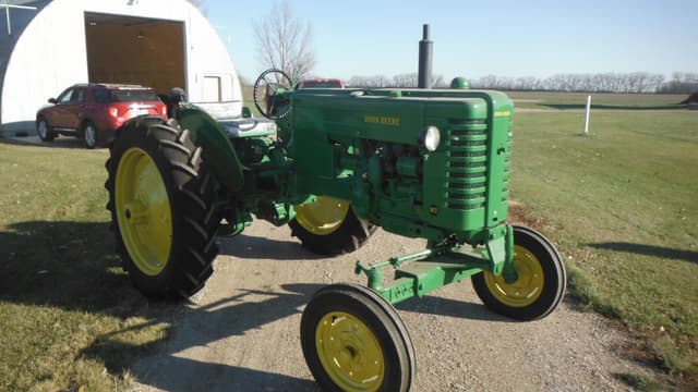 Image of John Deere MT equipment image 1