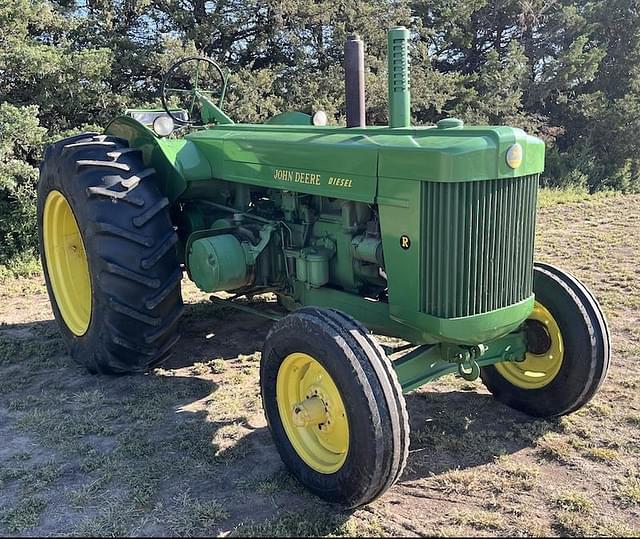 Image of John Deere R equipment image 1