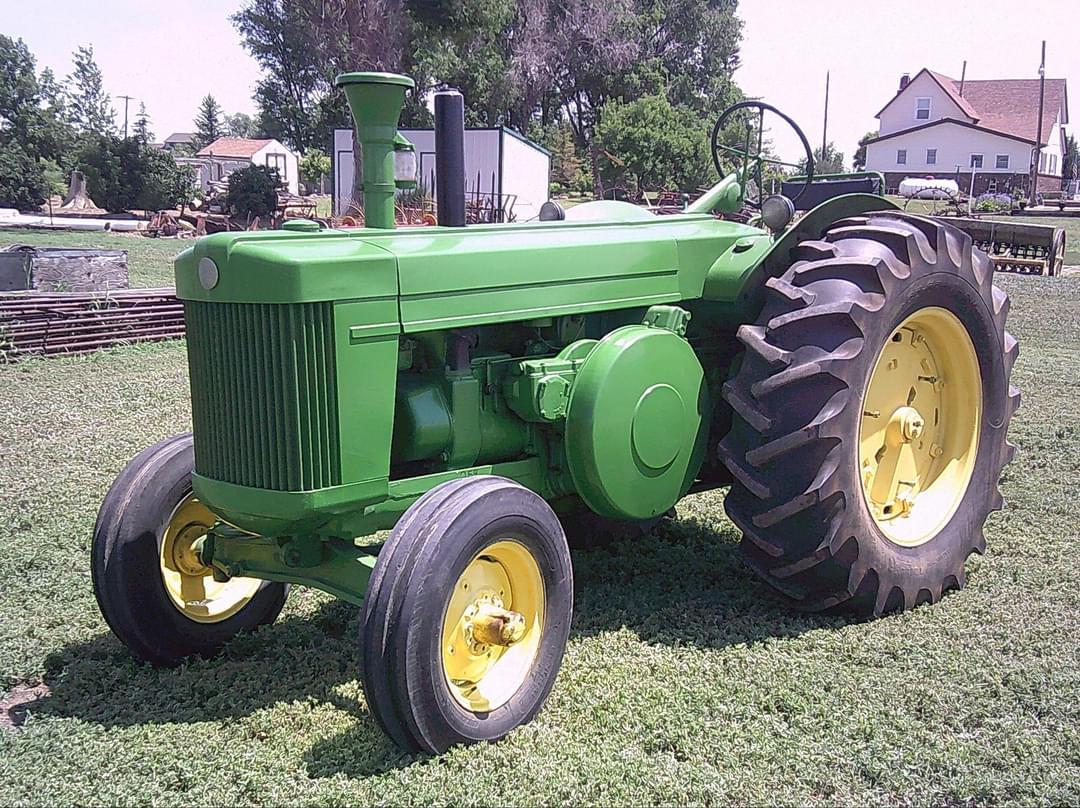 Image of John Deere R Primary image