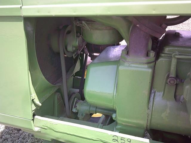Image of John Deere R equipment image 3