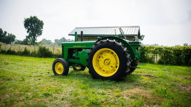 Image of John Deere R equipment image 3
