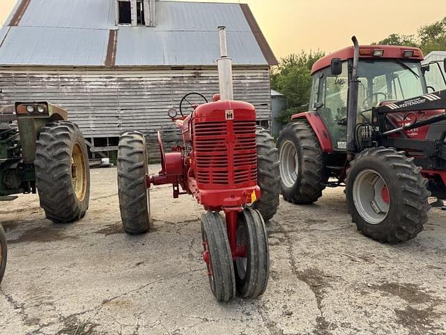 Image of Farmall Super M equipment image 2