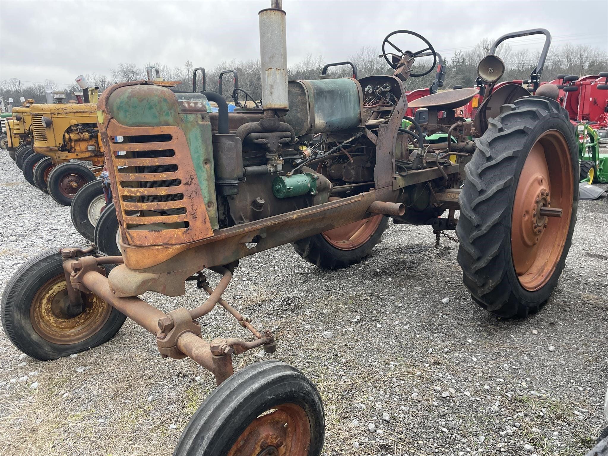 1952 Oliver 66 Equipment Image0