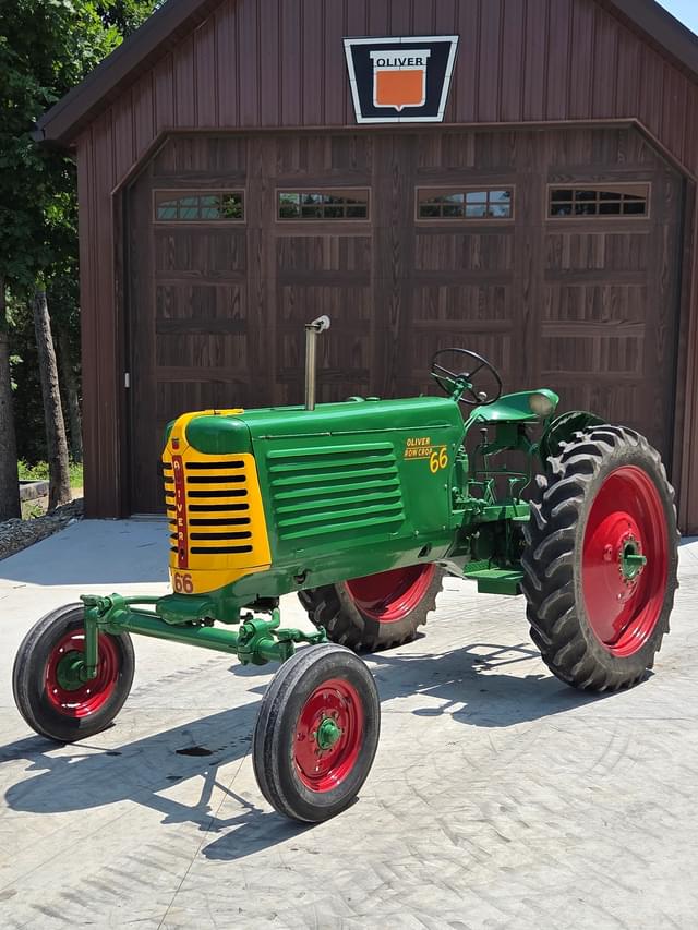 Image of Oliver 66 equipment image 1