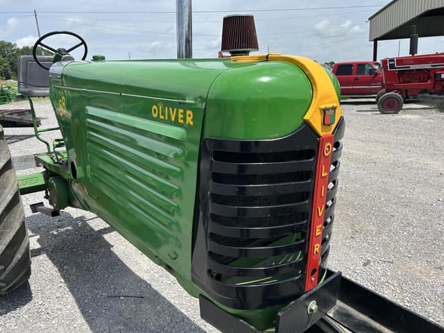 Image of Oliver 88 equipment image 2