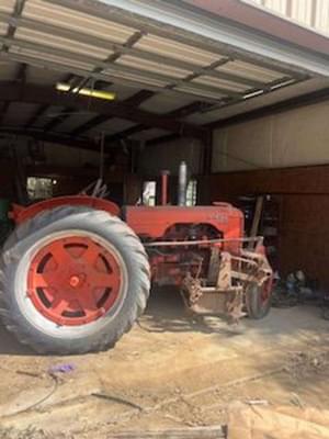 1953 Case DC-3 Image