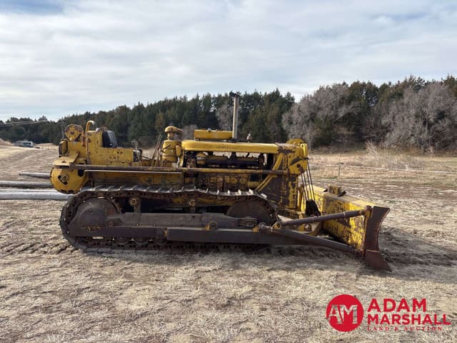 Image of Caterpillar D6 equipment image 3