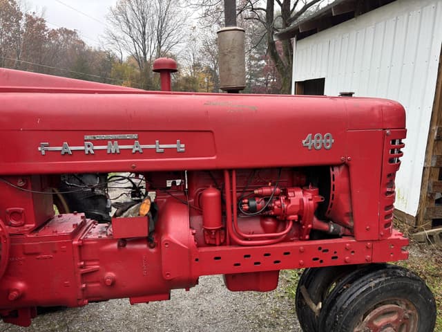 Image of Farmall 400 equipment image 1