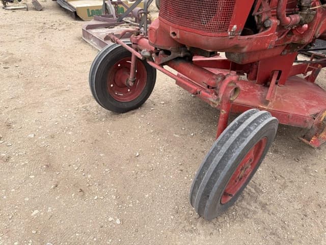 Image of Farmall FC equipment image 4