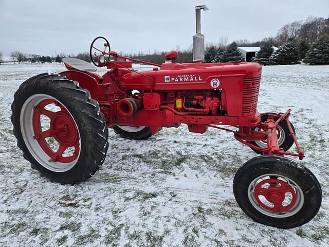 Image of Farmall Super H equipment image 2