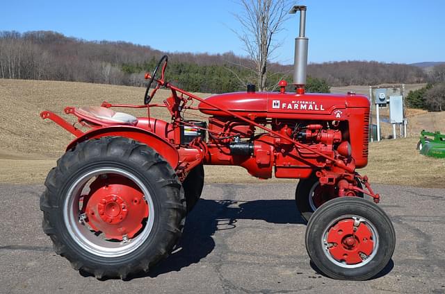 Image of Farmall Super A equipment image 1