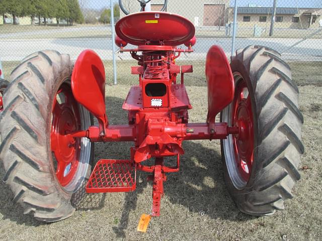 Image of Farmall Super C equipment image 1