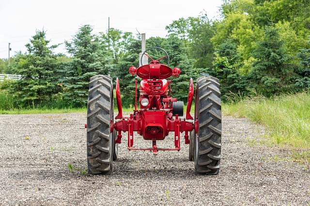 Image of Farmall Super H equipment image 3