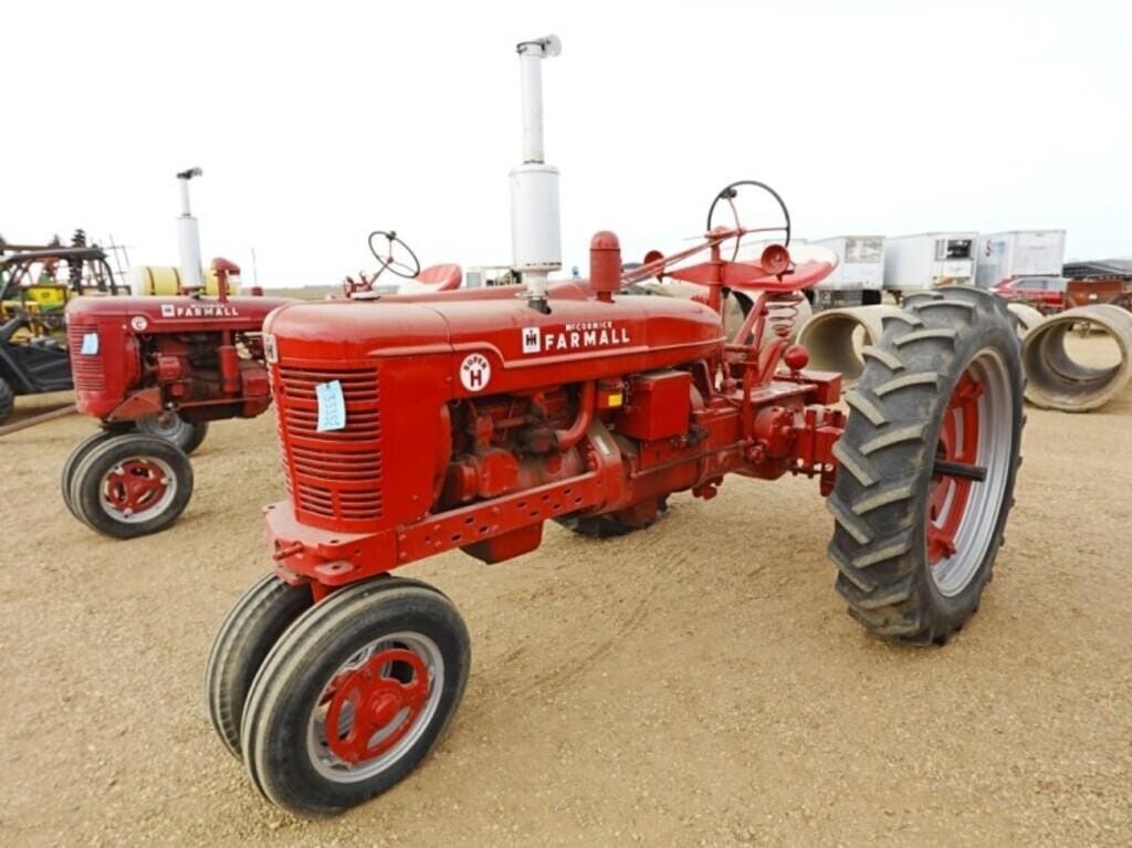 1953 Farmall Super H Equipment Image0