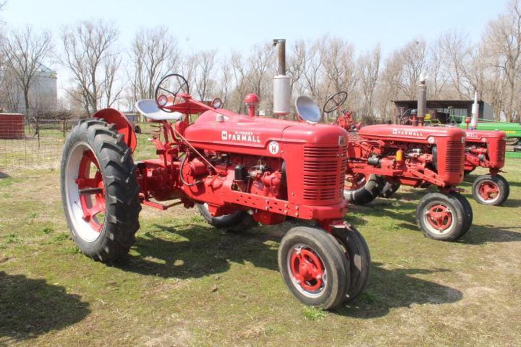 Main image Farmall Super H