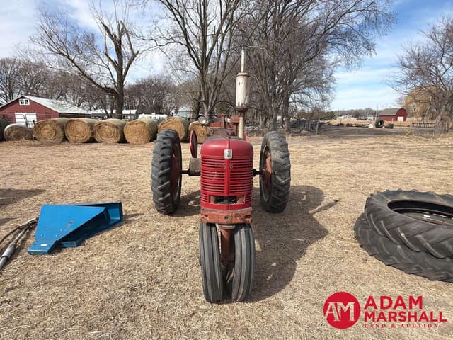 Image of Farmall Super H equipment image 2