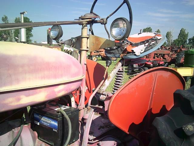 Image of Farmall Super M equipment image 4