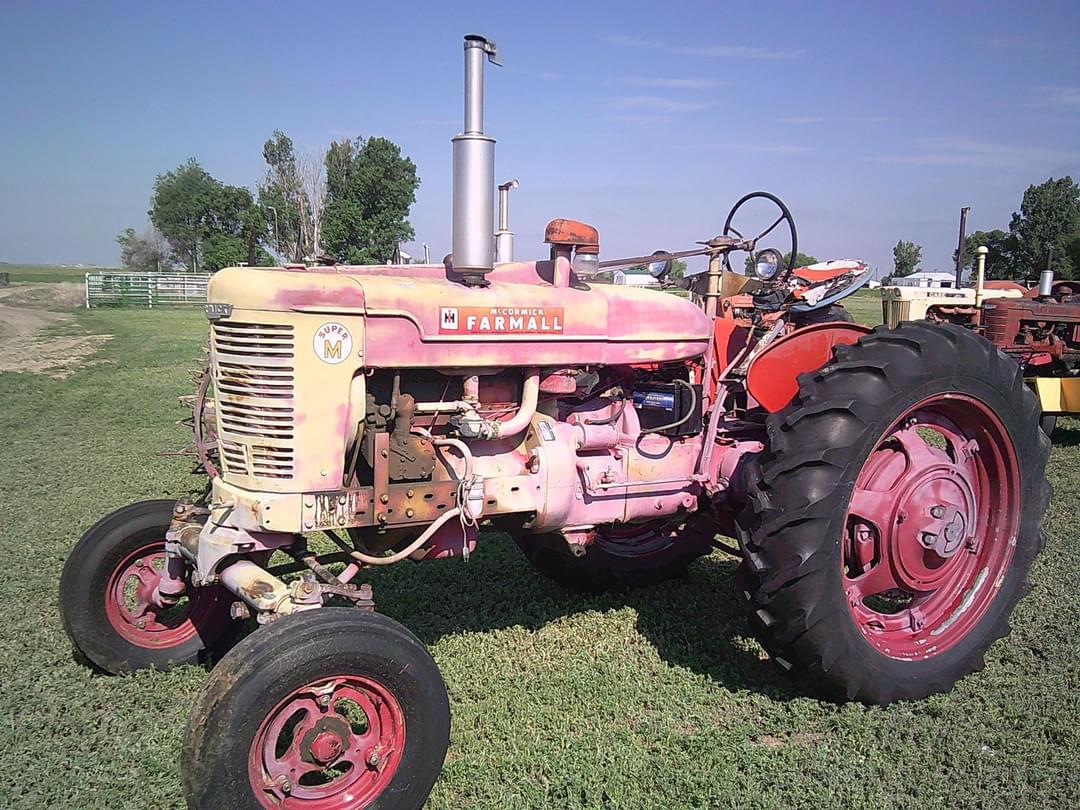 Image of Farmall Super M Primary image