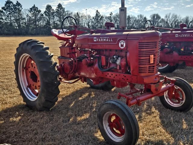 Image of Farmall Super M equipment image 4
