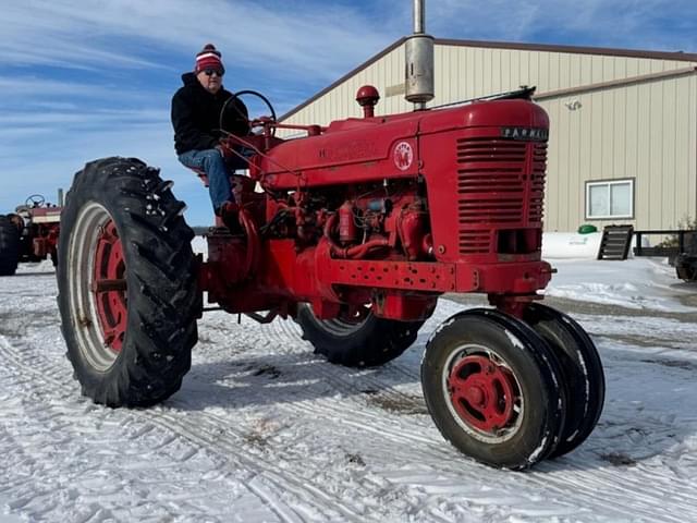 Image of Farmall Super M equipment image 3