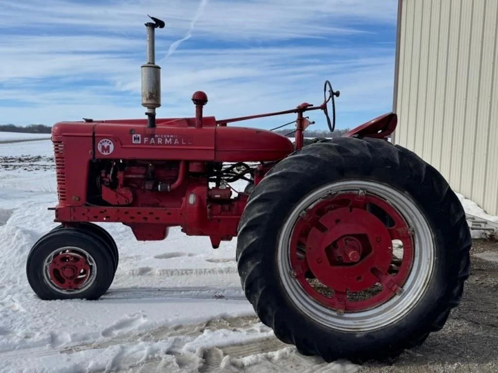 Image of Farmall Super M Primary image