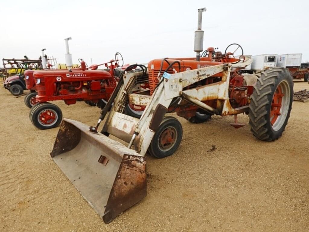 Image of Farmall Super M Primary image