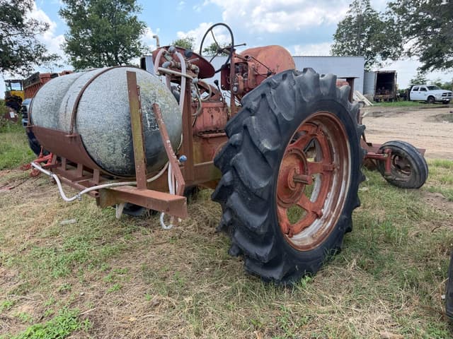 Image of Farmall Super M equipment image 2