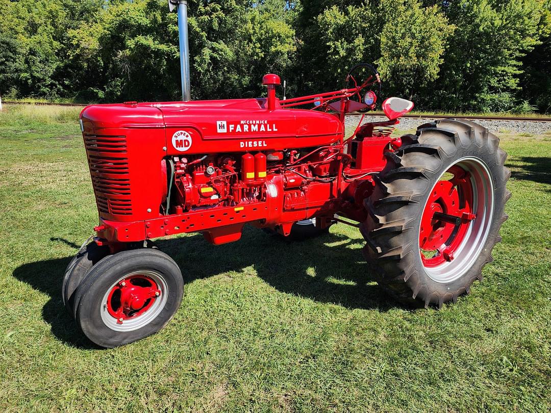 Image of Farmall Super MD Primary image