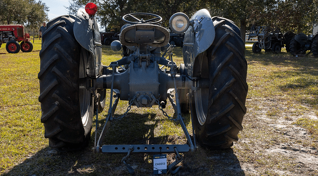 Image of Ferguson TO-30 equipment image 4