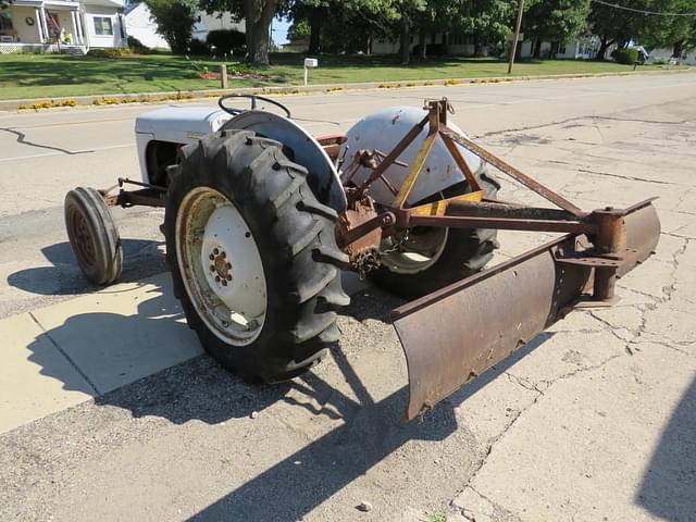 Image of Massey Ferguson TO30 equipment image 3