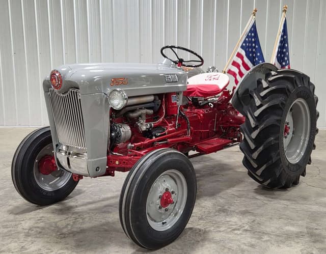 Image of Ford Golden Jubilee equipment image 1