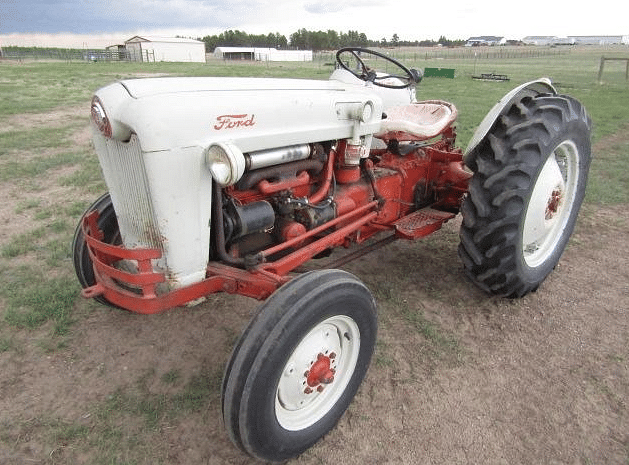 Image of Ford Jubilee equipment image 2