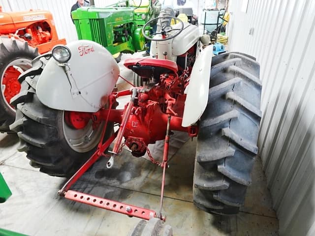 Image of Ford NAA equipment image 3