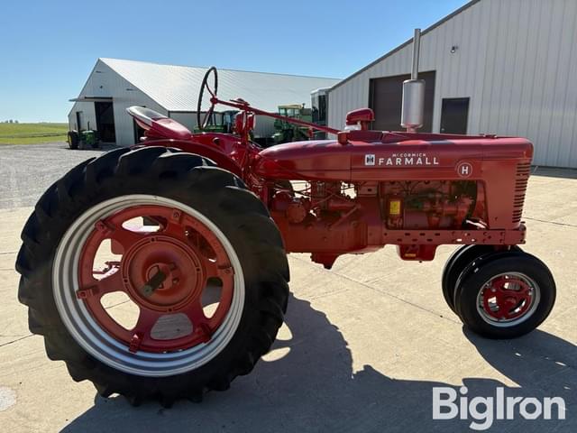 Image of Farmall H equipment image 3
