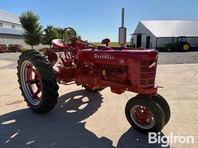 Image of Farmall H equipment image 2