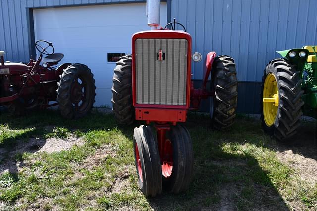 Image of International Harvester 706 equipment image 2