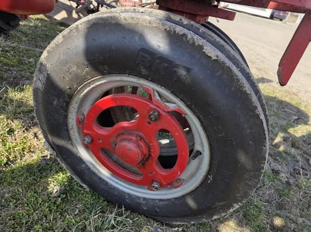 Image of Farmall Super M equipment image 4