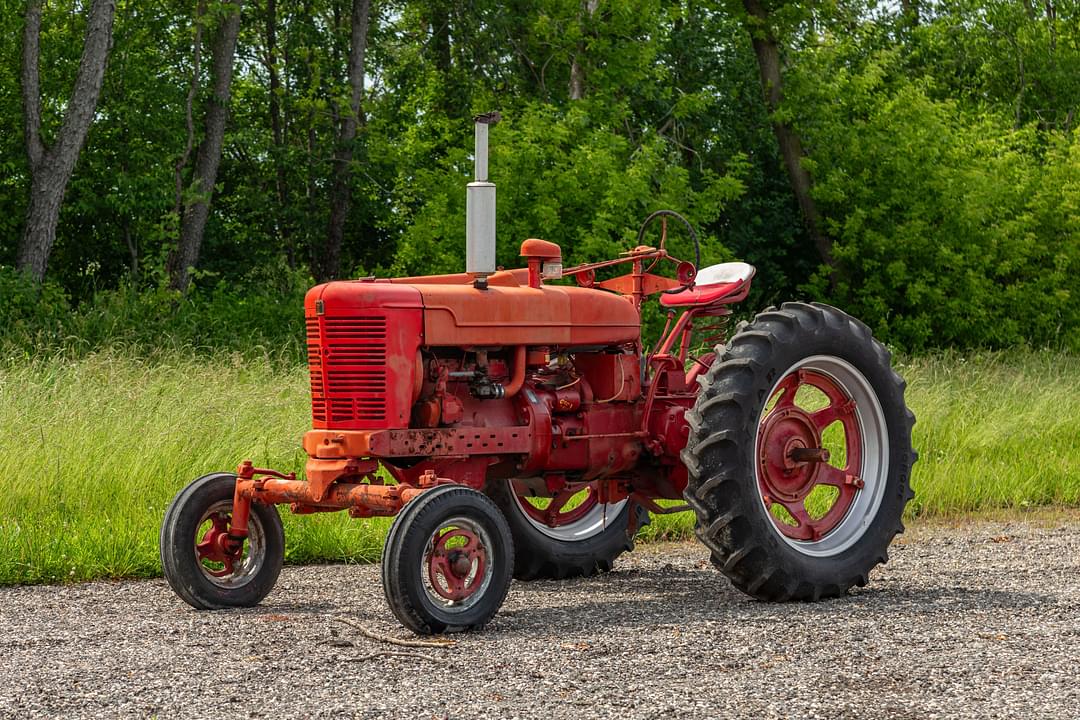 Image of Farmall Super M Primary image