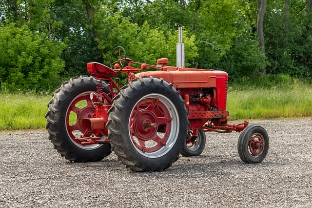 Image of Farmall Super M equipment image 4