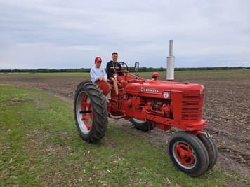 Main image Farmall Super H