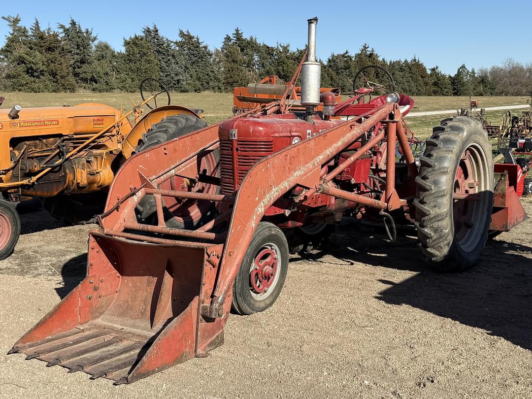 Image of Farmall Super H Primary image